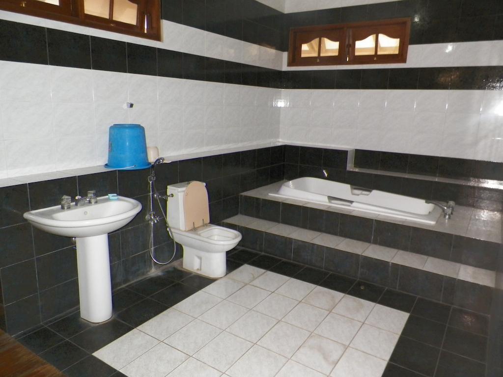 Rumah Utama Guest House Yogyakarta Phòng bức ảnh
