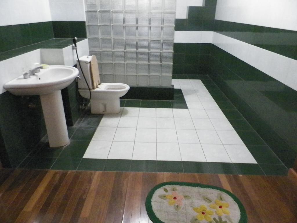 Rumah Utama Guest House Yogyakarta Phòng bức ảnh
