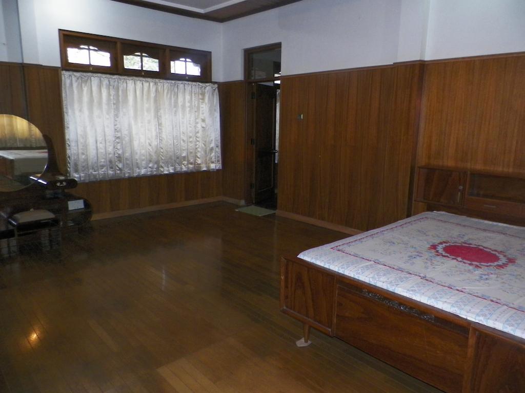 Rumah Utama Guest House Yogyakarta Phòng bức ảnh